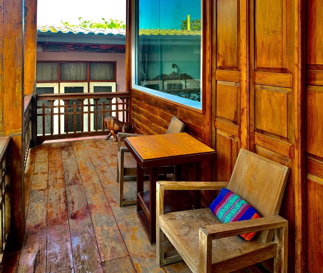 Une Jai Place เรือนอุ่นใจ Phimai ภายนอก รูปภาพ